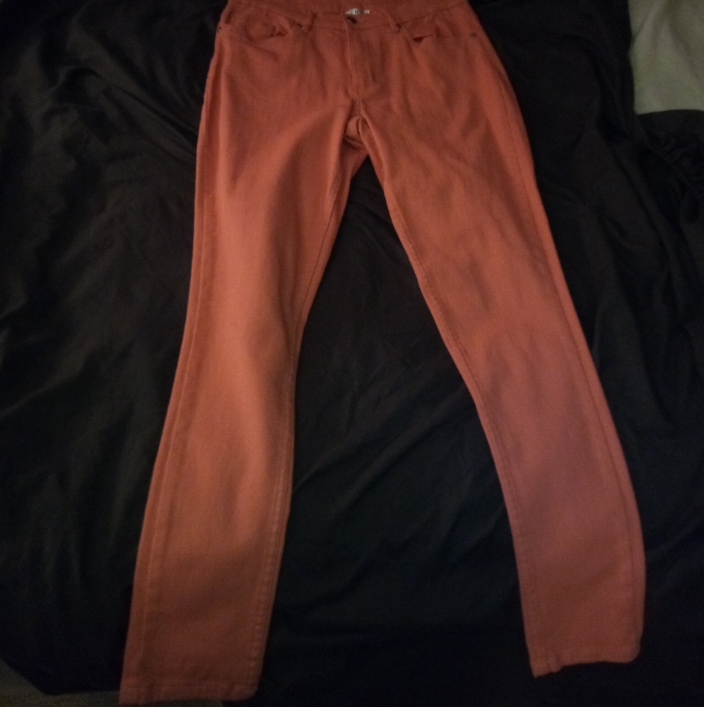 Coral jeans